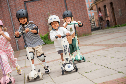 SCOOTANDRIDE Highwaykick 3S Hulajnoga z systemem sterowania 2w1 i kółkami LED składana 3+ Rose